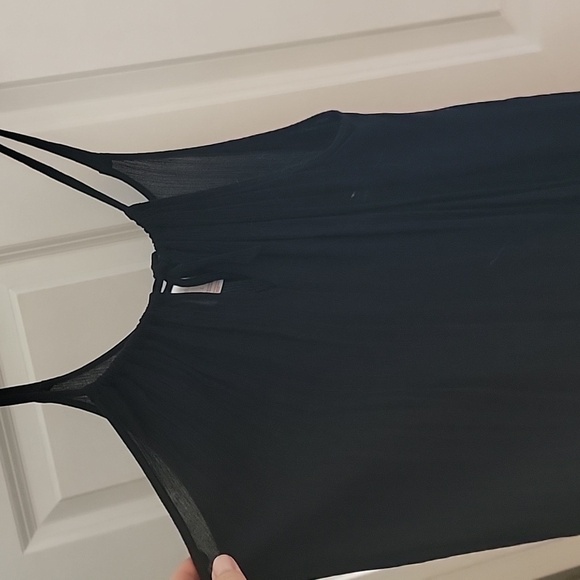 top. - Picture 1 of 3